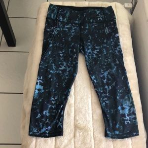 Lululemon capri leggings. Size 4